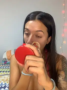 MiQeilaSweet online show from February 4, 11:08 pm