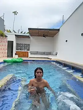 EMILIIA RICHTER   online show from February 6, 8:12 pm