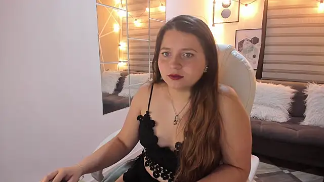 sophiee09  online show from October 8, 1:59 pm