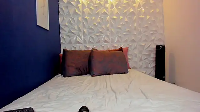 freya cole  online show from October 4, 2:22 pm