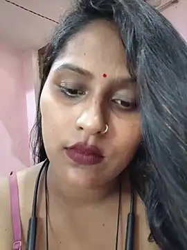 Jasmine Januja online show from June 5, 2:15 am