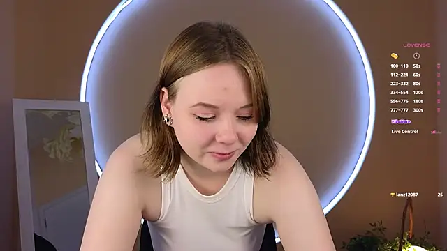 Sophi X online show from October 12, 11:45 am