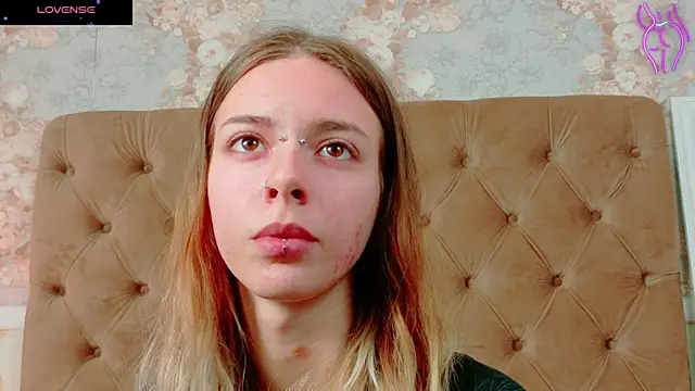 CoraVex online show from October 13, 4:15 am