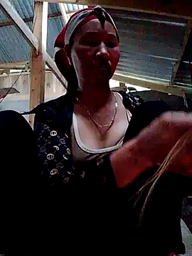 donna-bae online show from January 15, 9:48 am