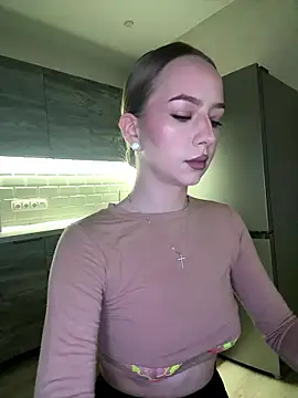 MissOyee online show from January 15, 7:42 pm