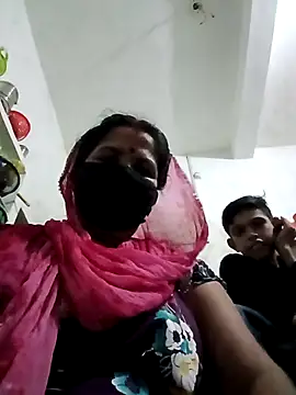 Hott locky online show from June 23, 3:43 pm