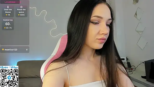 Helen Spark online show from November 8, 2:27 am