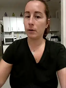 bichota85 online show from October 5, 9:31 pm