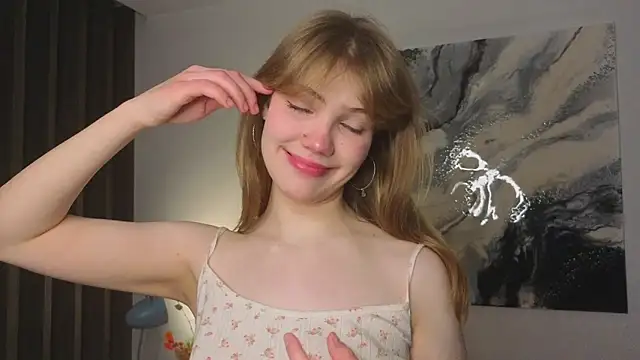 pienaple online show from December 14, 4:07 am