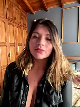 nana gios69 online show from September 17, 2:26 pm