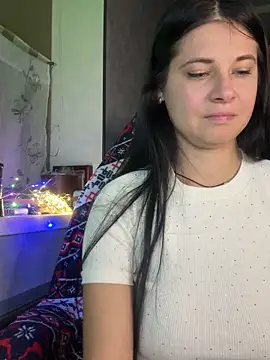 cutie modest  online show from November 2, 10:02 pm