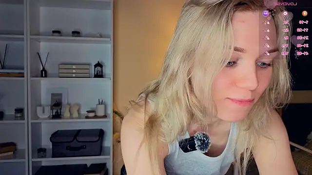 DianeHonnette online show from February 3, 7:40 pm