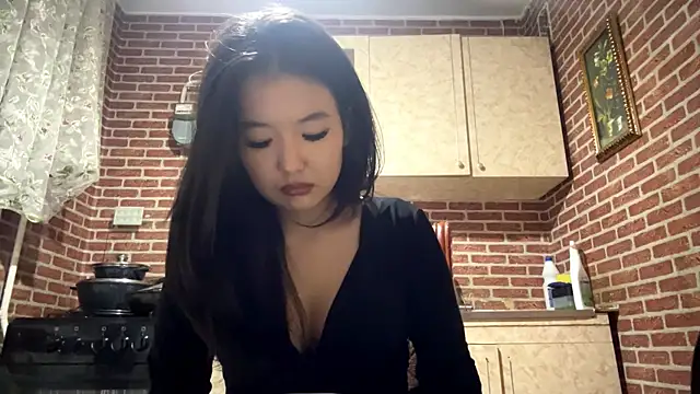 EmmaLeexth online show from February 15, 2:16 pm