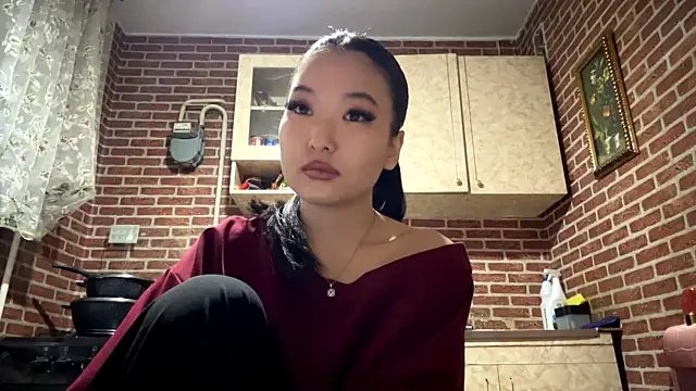 EmmaLeexth online show from March 29, 1:32 pm