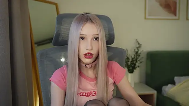 Laura Obsidian online show from October 8, 2:21 pm