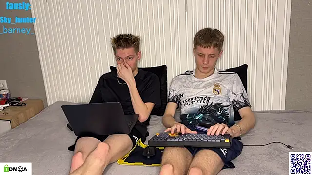 Eaton  online show from December 1, 9:06 pm