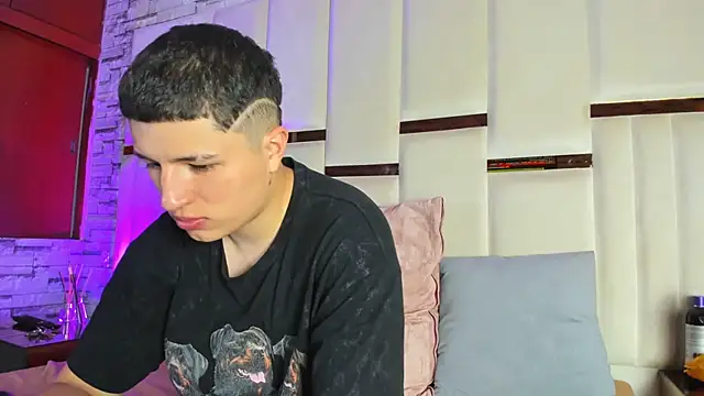 ANLLELOAndANGELA online show from July 16, 5:17 pm