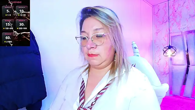 MaylinRosse  online show from October 20, 9:29 pm