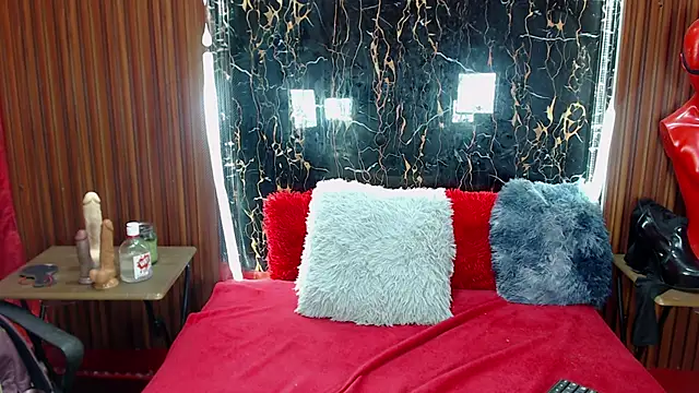 MadelinPaterson online show from October 26, 9:43 pm