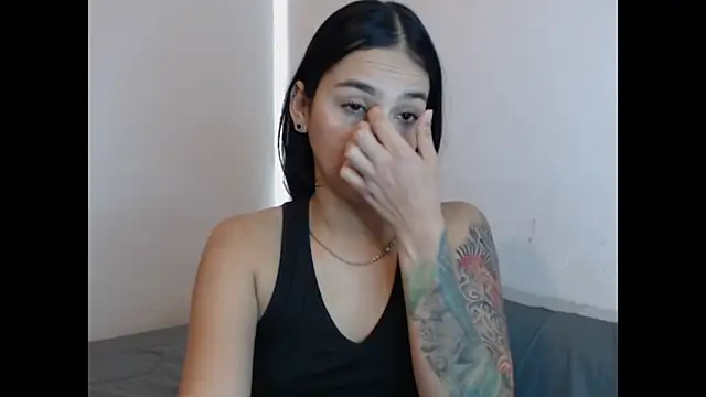 Mia fire666 online show from December 14, 8:47 pm