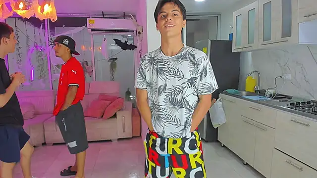 Houseofwarrios online show from October 21, 5:11 am