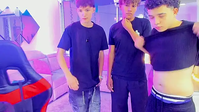 Houseofwarrios online show from January 17, 5:59 am