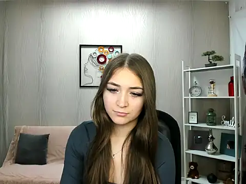 EllaClarke online show from March 15, 1:02 pm