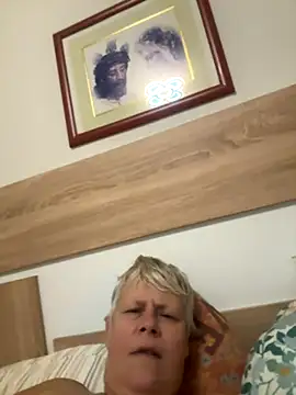 VyC7564 online show from October 4, 9:04 am