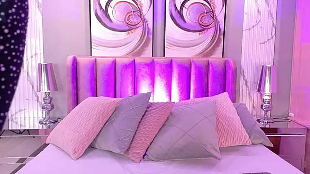 LuisaJonnes  online show from October 9, 4:11 pm