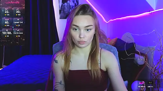 KitsyMoore online show from October 15, 1:14 pm