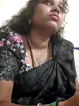 sweetqueen143 online show from November 10, 4:24 pm