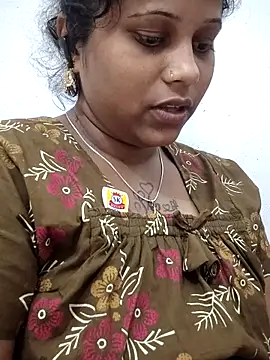 sweetqueen143 online show from February 6, 5:55 am