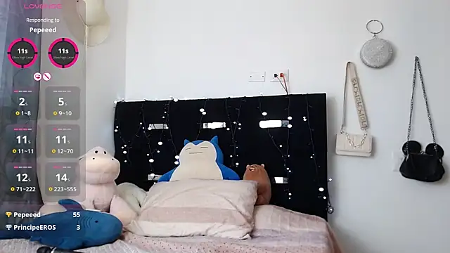 Camila Torresss online show from December 3, 7:49 pm