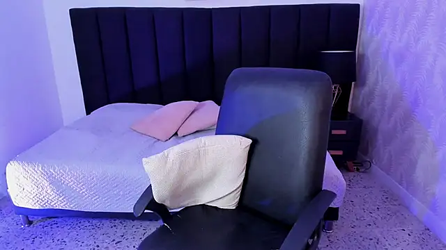 camiladuke7 online show from September 29, 7:52 pm