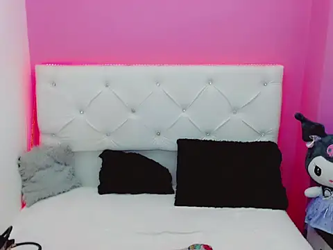 x daniiela x online show from September 19, 8:19 pm