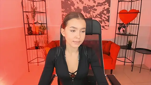 IndigoFae online show from October 16, 8:39 am