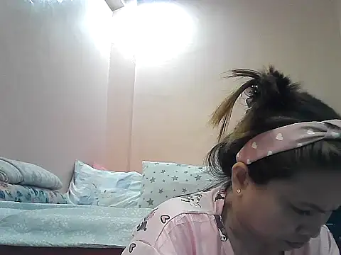 Amarrahlyn online show from June 5, 9:26 am