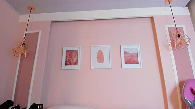 Sarah Reidd online show from October 8, 1:04 pm