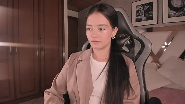 HaathorX online show from December 16, 4:57 pm