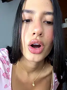 Julieta Duque online show from January 9, 4:39 am