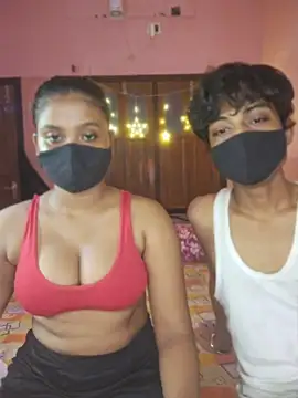 Couple romence1 online show from June 2, 5:25 pm