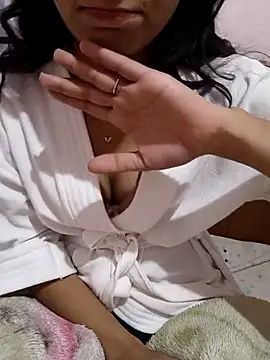 anayahotty online show from January 14, 8:25 pm