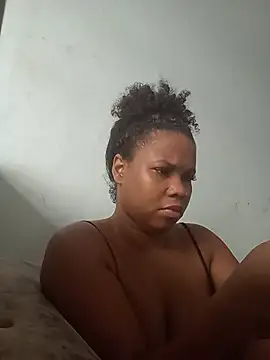PrettahSantos online show from June 14, 1:33 pm