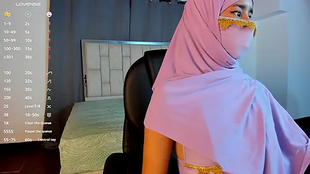 kalila latif online show from October 5, 3:00 am