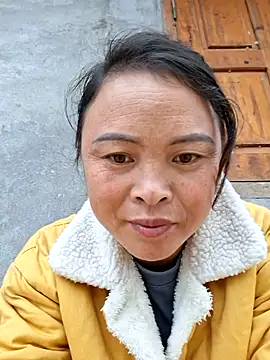 xuxulovezz online show from November 5, 7:24 am