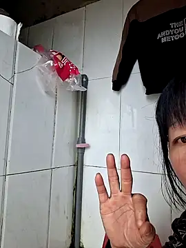 helenzz online show from November 13, 6:12 am