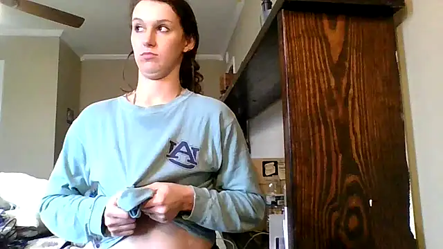 brunettebabexo3 online show from January 5, 9:07 pm