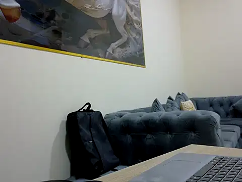 maximus888A online show from March 27, 8:09 pm