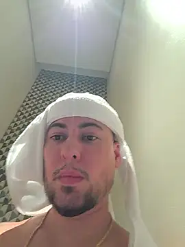 maximus888A online show from September 28, 4:12 pm