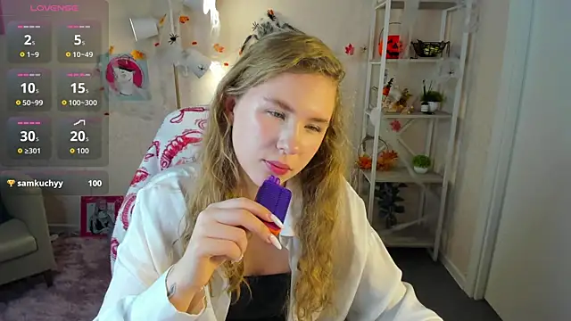 Elsie Cutties online show from October 26, 1:12 am